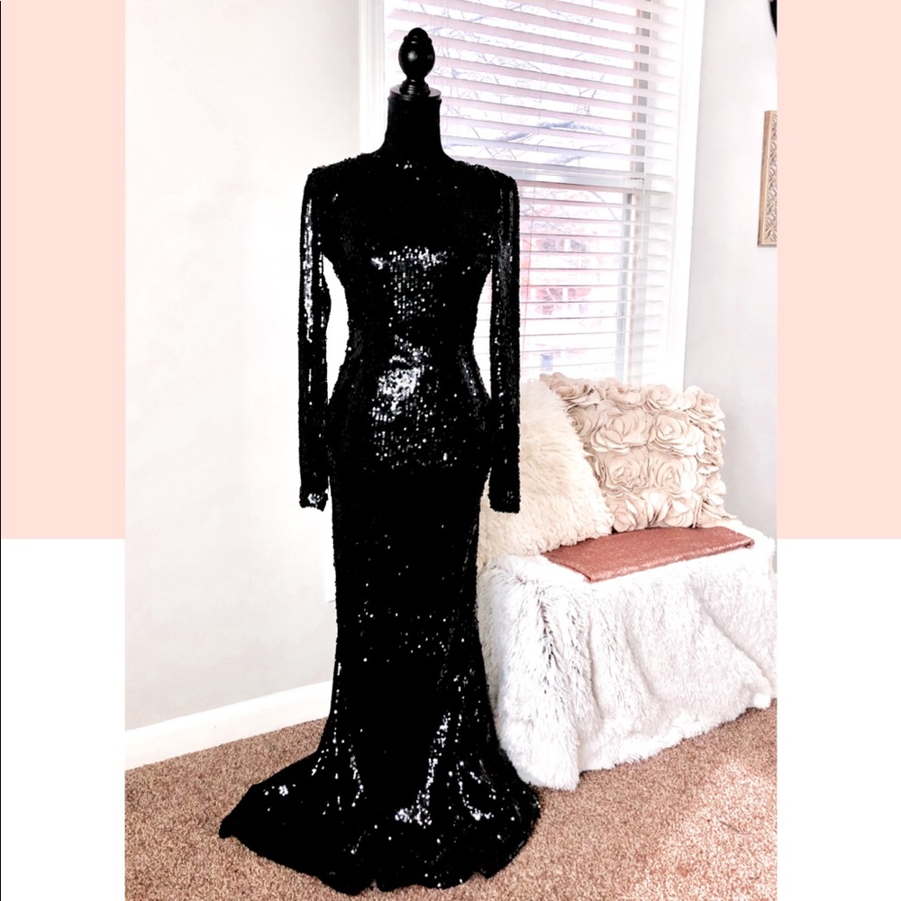 Black sequin fitting gown